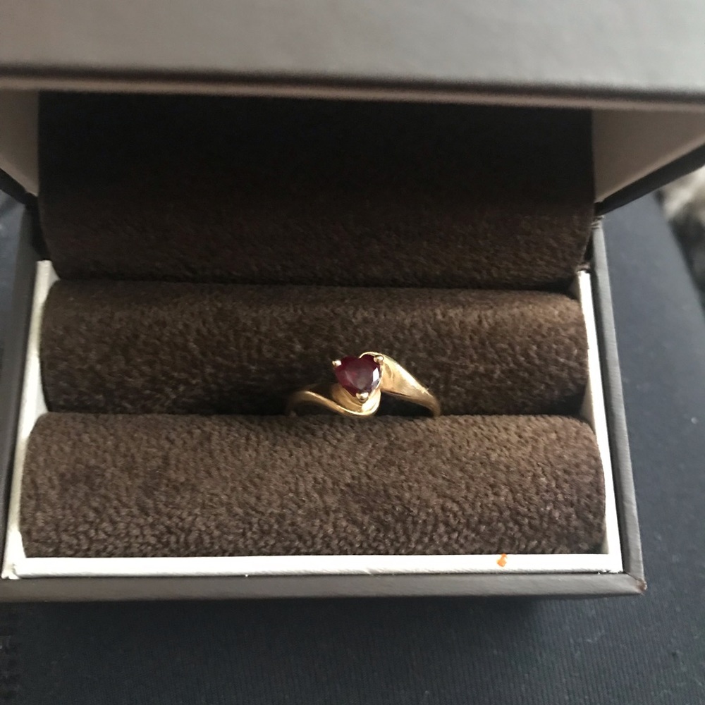 🎁SALE 🎁 10K Gold Ring 🥰